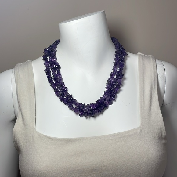 NWT Purple Chunky Necklace - Picture 1 of 4